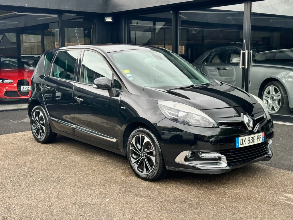 ﻿ 2015 Renault Scenic LHD