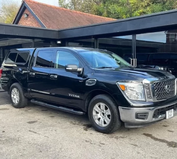 2017 Nissan Titan